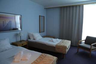 Отель Hotel Nukkumatti Коккола Стандартный двухместный номер с 1 кроватью или 2 отдельными кроватями-6